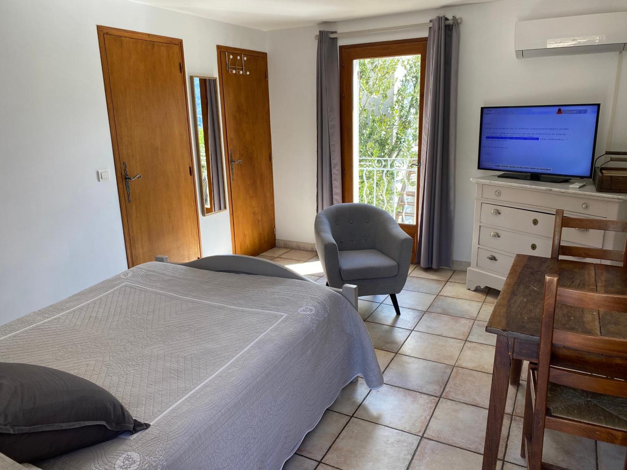Chambre Une Fenetre Sur Le Ventoux La Clue Plaisians ภายนอก รูปภาพ